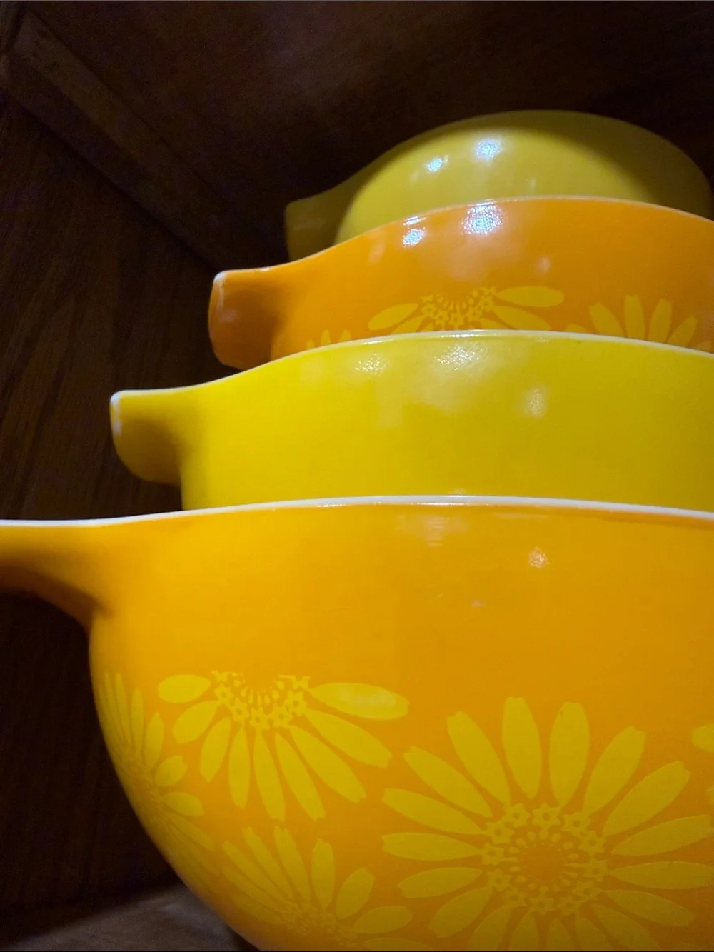Pyrex sunflower Daisy Cinderella mixing bowl set